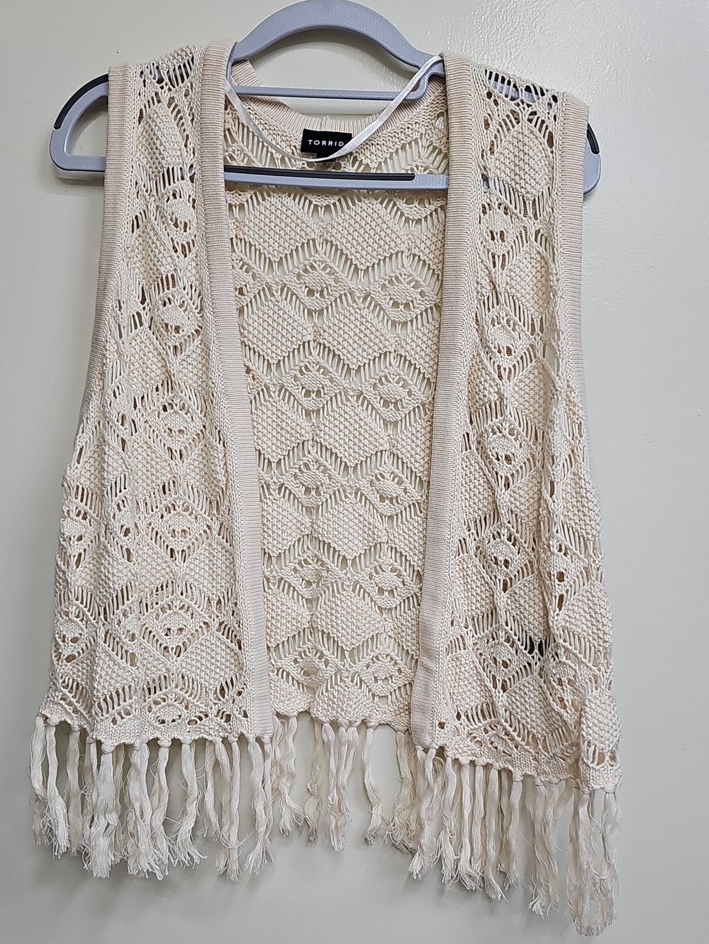 TORRID Cream Crochet Fringe Vest Size 1